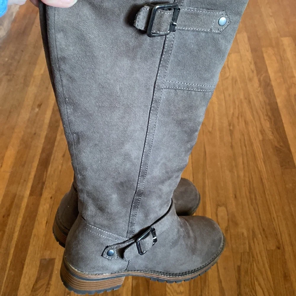 Kenneth Cole zip up boots - Picture 6 of 10